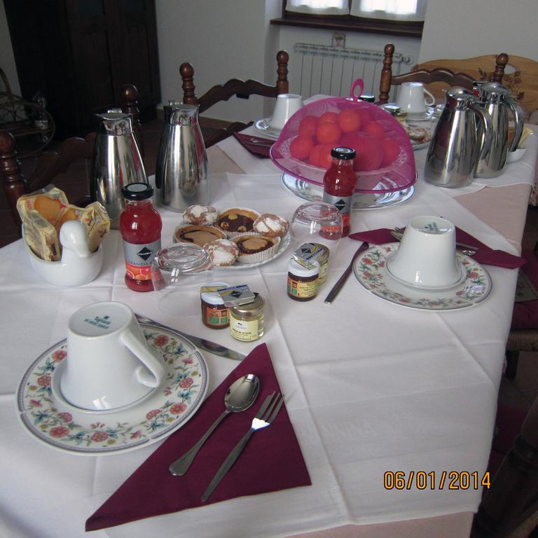 Bed And Breakfast Azienda Agricola Cascina Salazzara Маджента Экстерьер фото