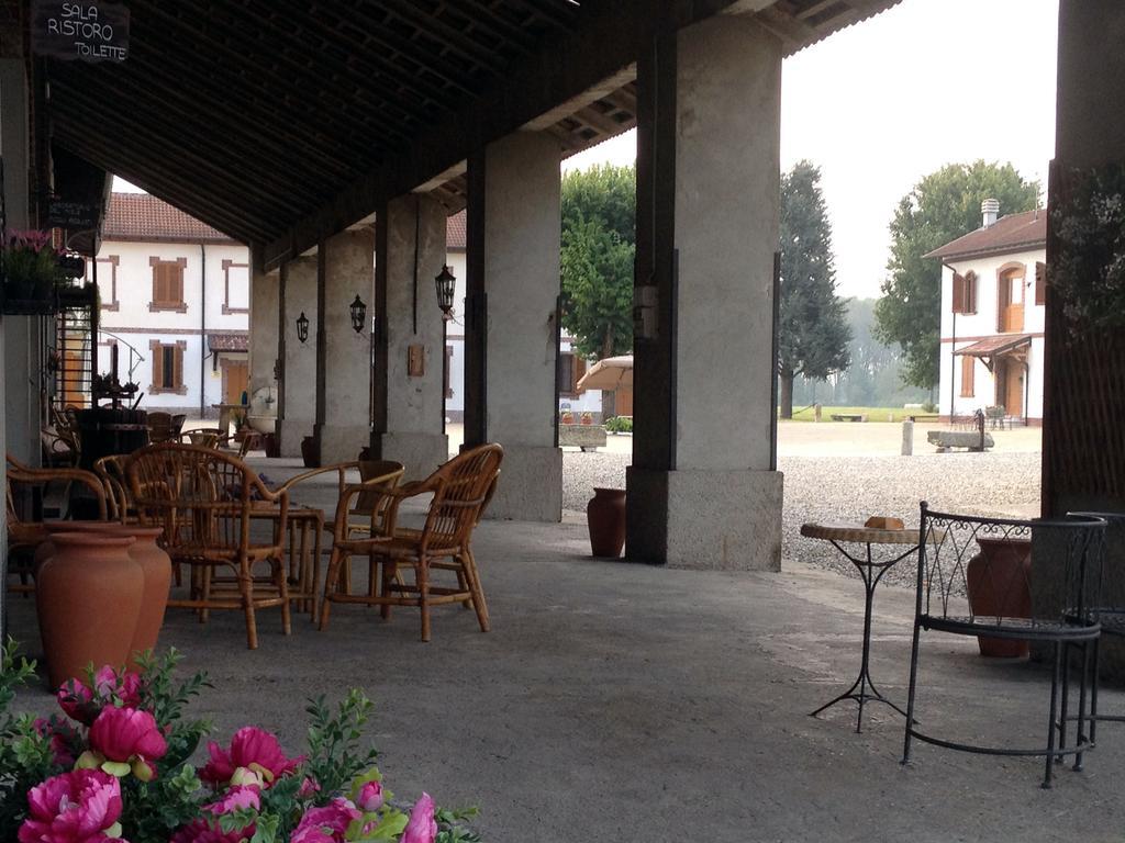 Bed And Breakfast Azienda Agricola Cascina Salazzara Маджента Экстерьер фото